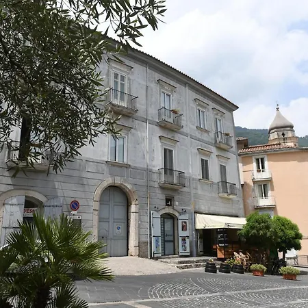 Bed & Breakfast Palazzo Ducale Pironti